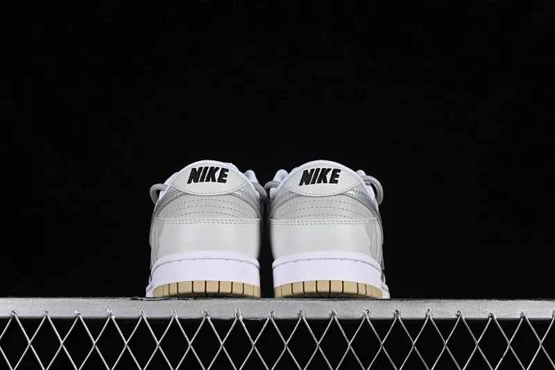 All categories Nk SB Dunk series Nk SB Dunk Low low-top sneakers Nk Dunk Low Year of the Dragon limited edition Yinlong silk patch SB strap low-top casual sneakers DV0833-100